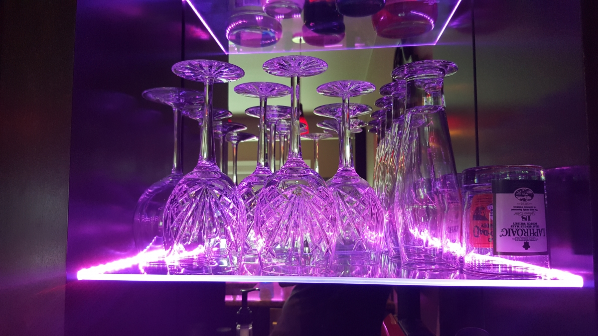 LED-Strip-Lighting-Bar-Shelves (2)  