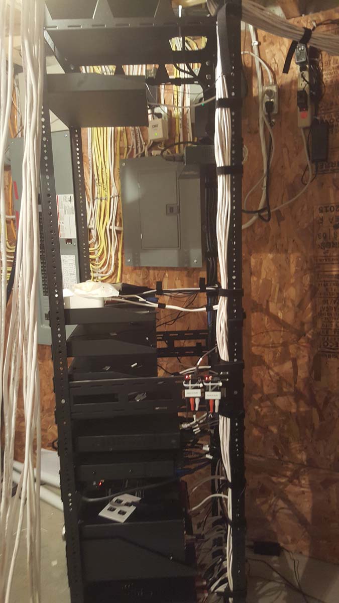 Remote Riverside Home (14)